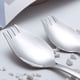 thumbnail image 4 of Toystoory Juego de 2 cubiertos de cuchara y tenedor, adecuados para todas las ocasiones, fáciles de limpiar, seguros de usar, tenedor de postre Mostrada Cuchara trompeta, 4 of 6