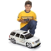 1/6th Scale Radio-Controlled Cadillac Escalade-White