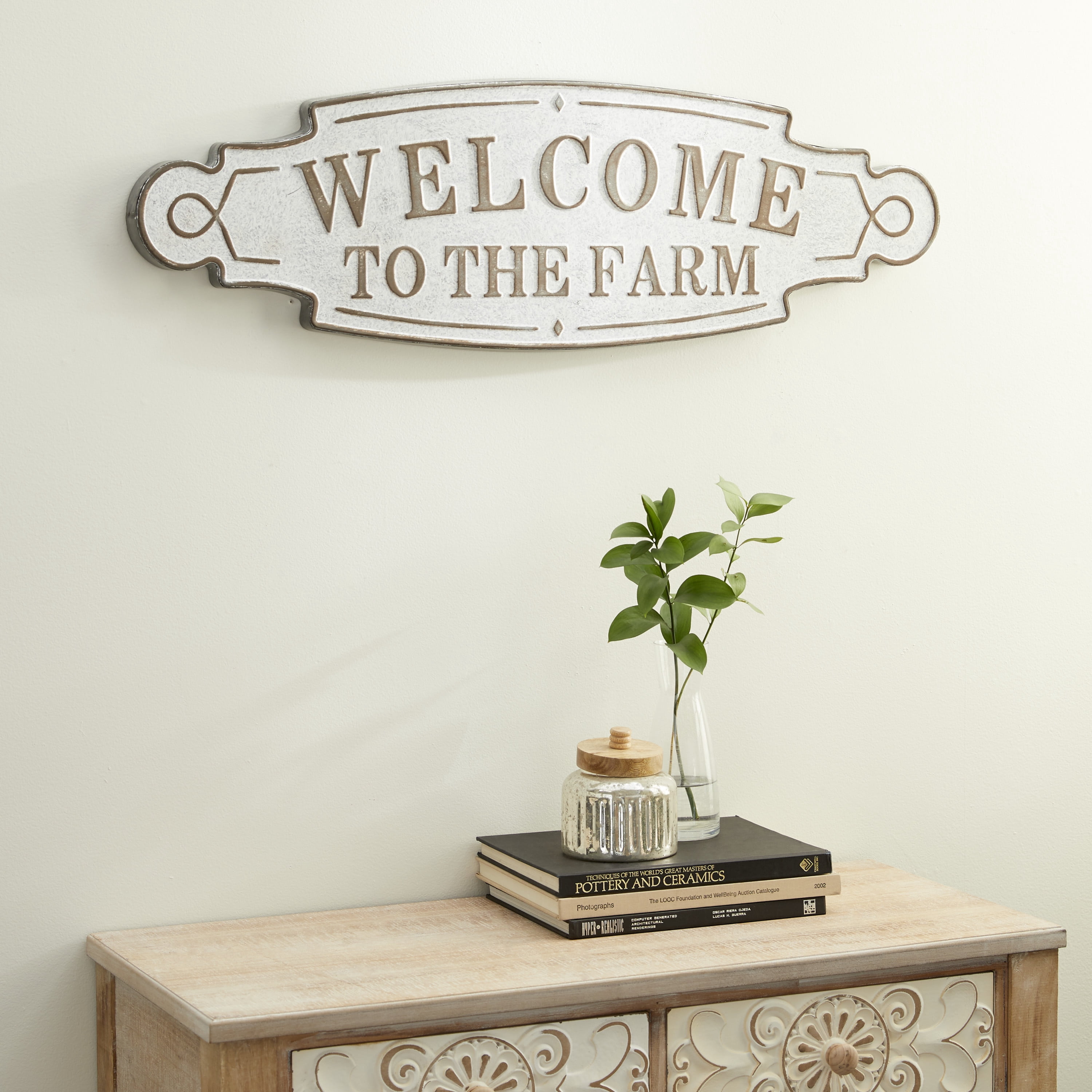 DecMode Indoor Beige Metal Farmhouse Sign Wall Decor
