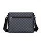 thumbnail image 2 of Bolso de hombro casual a cuadros para hombre, bolso mensajero deportivo de cuero, 2 of 4