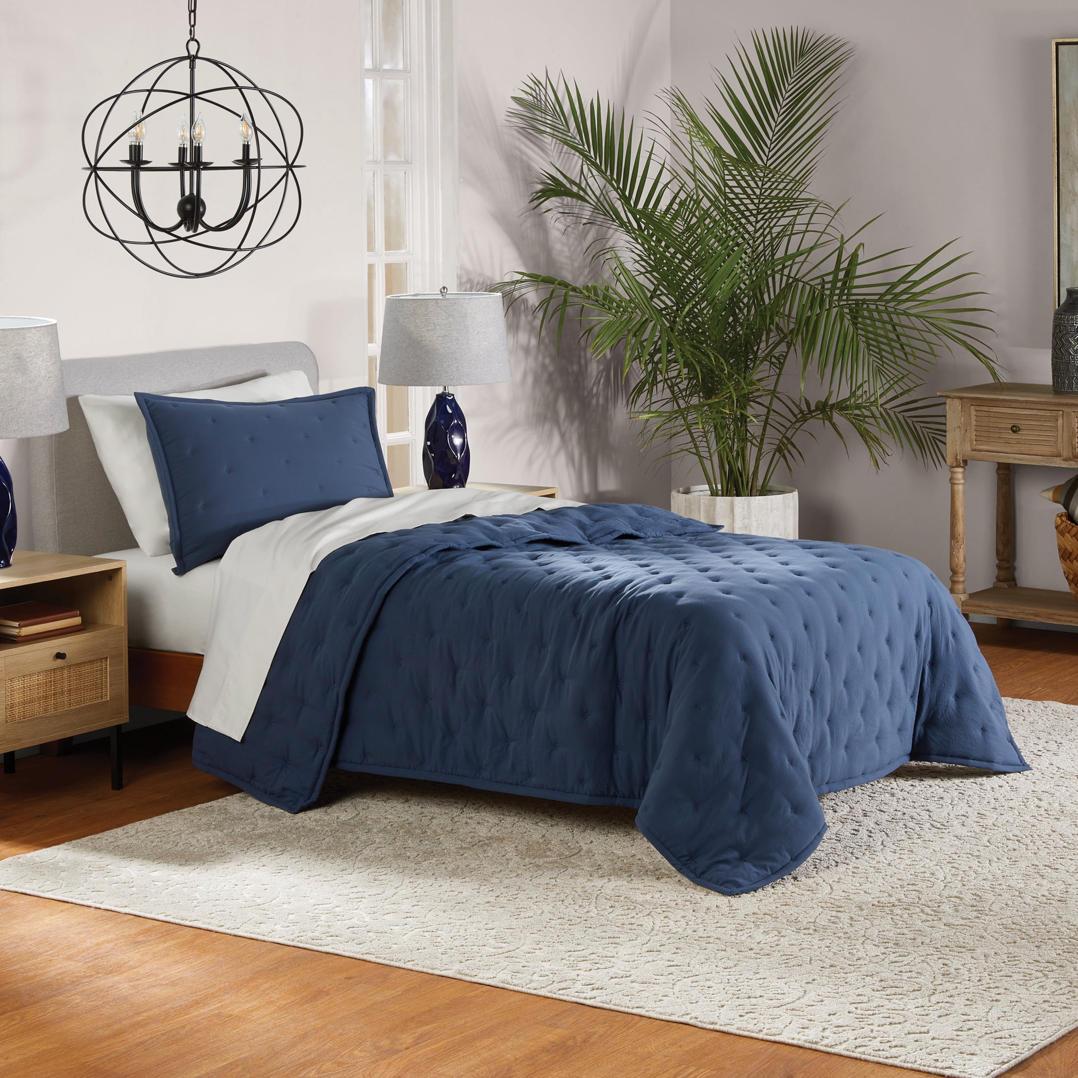 Mainstays Twin/Twin XL Comforter Set, Soft Lightweight & All Season, 2-Piece, Navy Blue