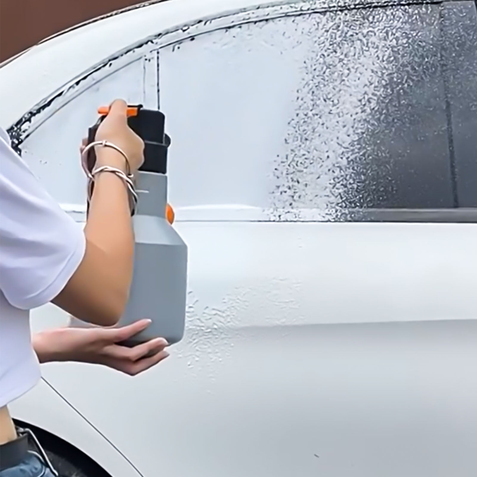 BELOWSYALER Electric Car Foam Sprayer 2Liters Handheld Foamer Rechargeable Battery Powered Foam Cannons for Car Washing