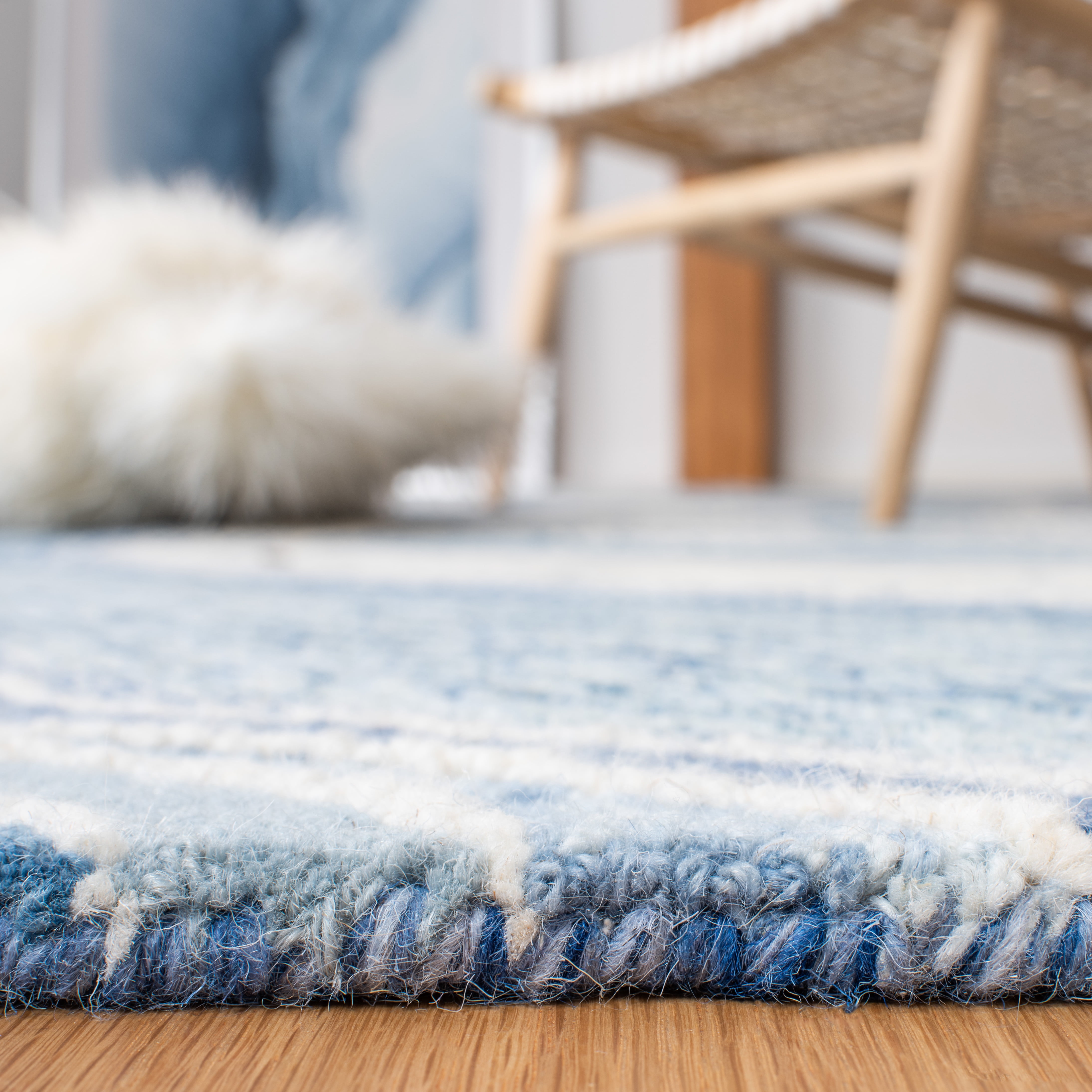 SAFAVIEH Soho Stanice Abstract Area Rug, Blue/Ivory, 8' x 10'