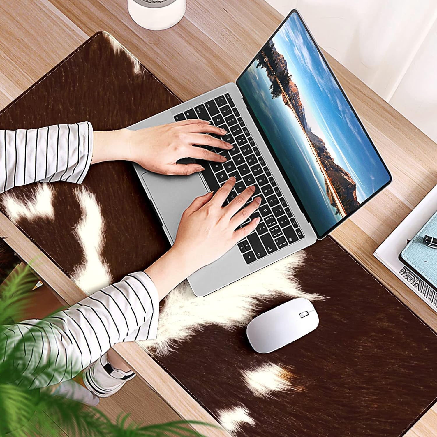 Real Cowhide Western Desk Mat, Desk Accessory, Cute Workspace, Trendy Workspace, Trendy, 35.4x15.7in Large Gaming Mouse Pad, Cute Desk Topper, Pretty Desk Pad