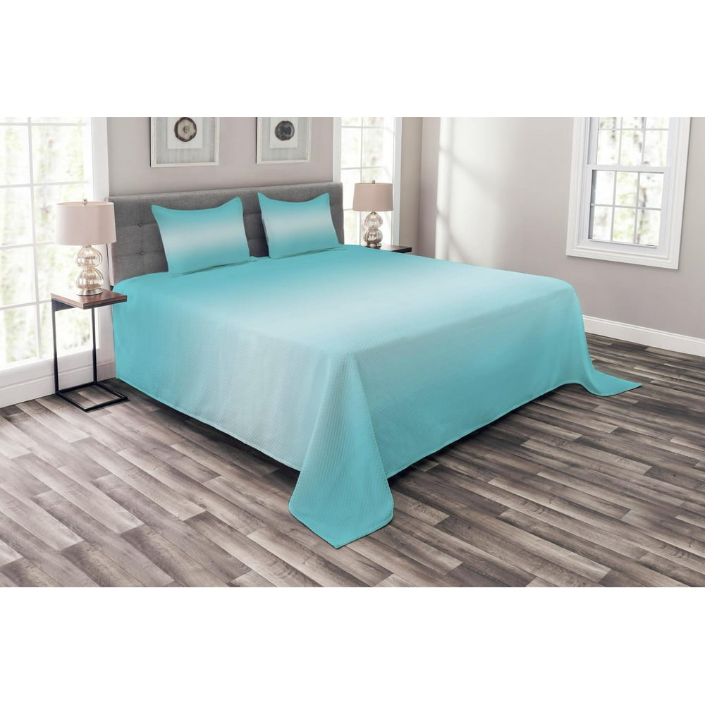 Ombre Bedspread Set, Open Blue Sky on a Spring Day Inspired Vivid Blue