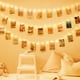 thumbnail image 4 of Guirnalda de fotos, guirnalda de luces para dormitorio, 10 m, 100 LED, soporte para fotos a batería con 60 clips para fotos, decoración de interiores para dormitorio para colgar fotos, blanco cálido, 4 of 8