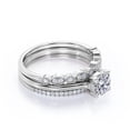 thumbnail image 3 of JeenMata Anillo Compromiso 2 Ct Corte Redondo, Filigrana Milgrain Art Déco, Engaste Pavé 4 Puntas, Juego Trío Anillos Nupciales, Baño Oro Blanco 18 K sobre Plata, 3 of 6