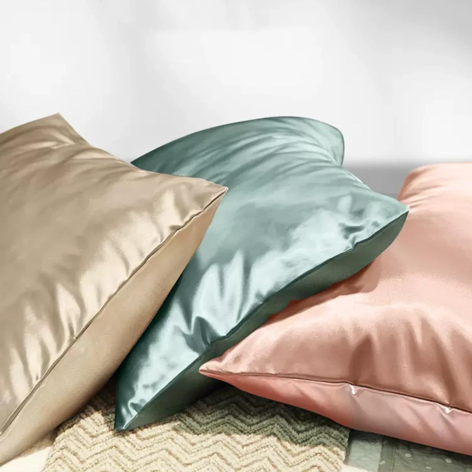19 Momme Mulberry Silk Pillow Cases for Hair and Skin Made in USA- White Silk Pillowcase-16A Grade Real Silk, Anti Acne Pillowcase, Zipper Closure, Anti Wrinkle, Anti Aging