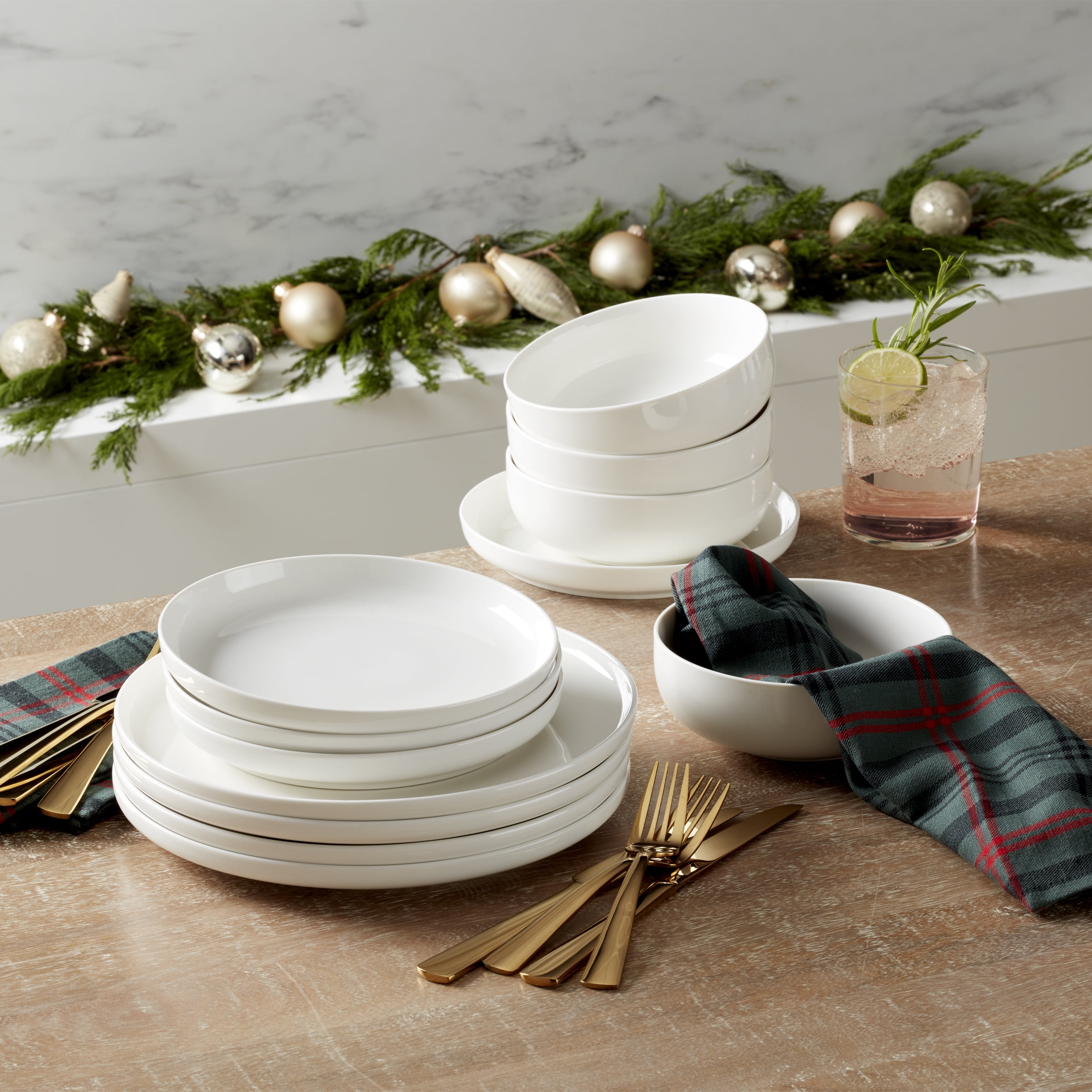 Oneida 365 24 Seven 12-Piece White Porcelain Tableware Set (Service for 4)