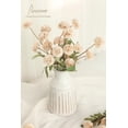 thumbnail image 2 of Pompón Floroom Mum de seda sintética con flores artificiales, 5 unidades, color beige, 2 of 4