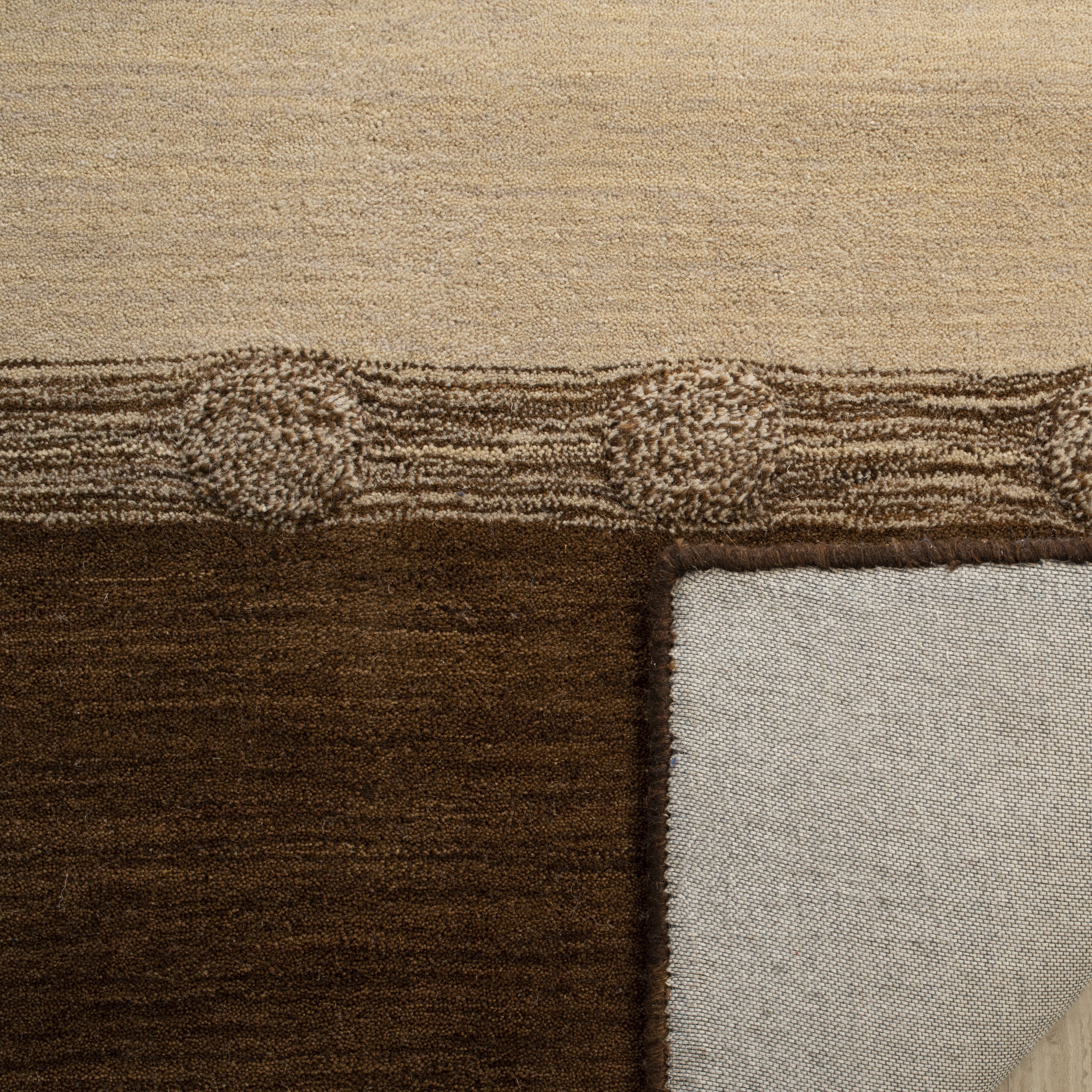 Safavieh Himalaya Caelestinus Solid Wool Area Rug, Beige/Multi, 6' x 6' Square