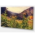 thumbnail image 2 of Prairie de Montagne Verte avec Fleurs - Grande Toile d'Art Mural, 2 of 3