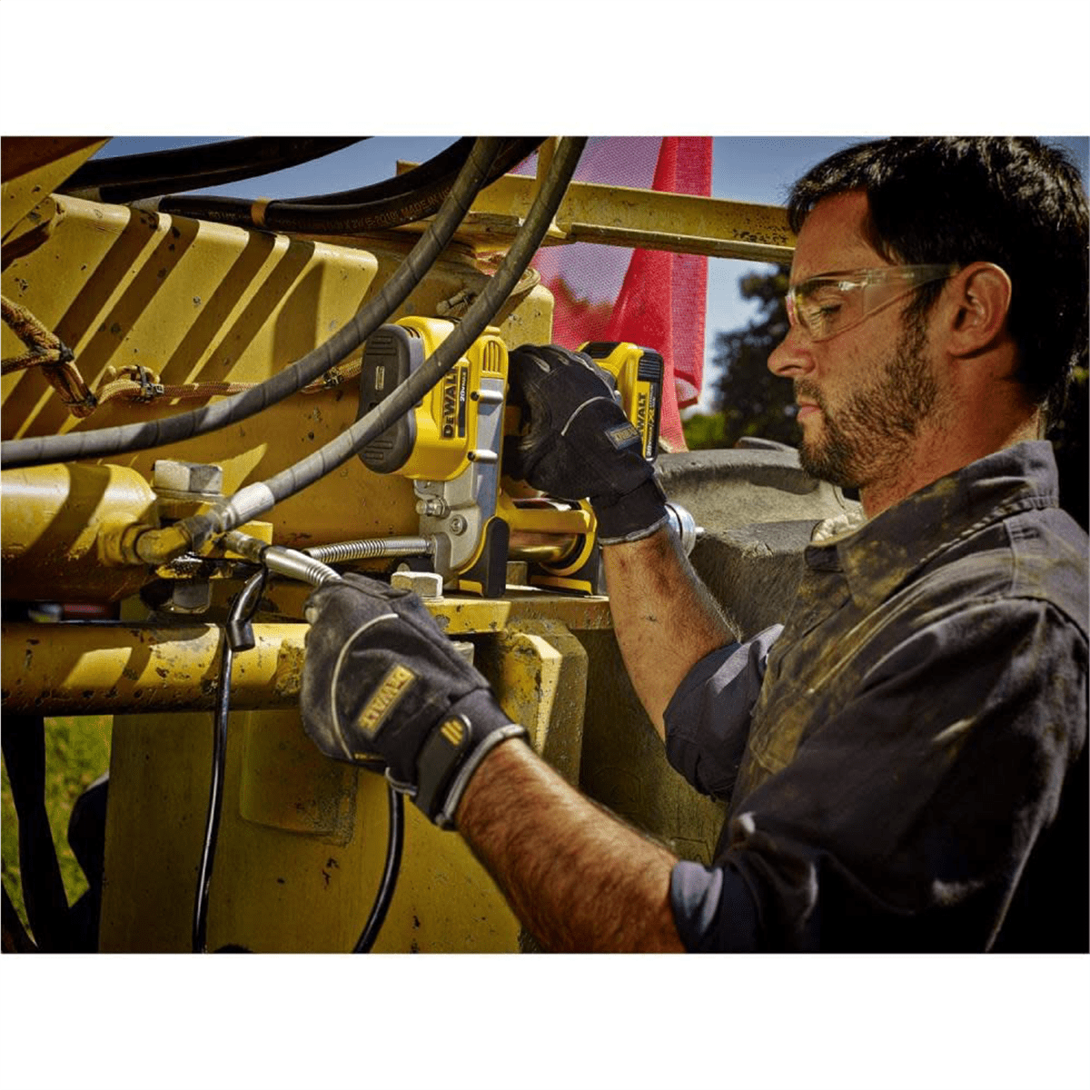 DeWalt 20V Max Cordless Grease Gun (Tool Only)