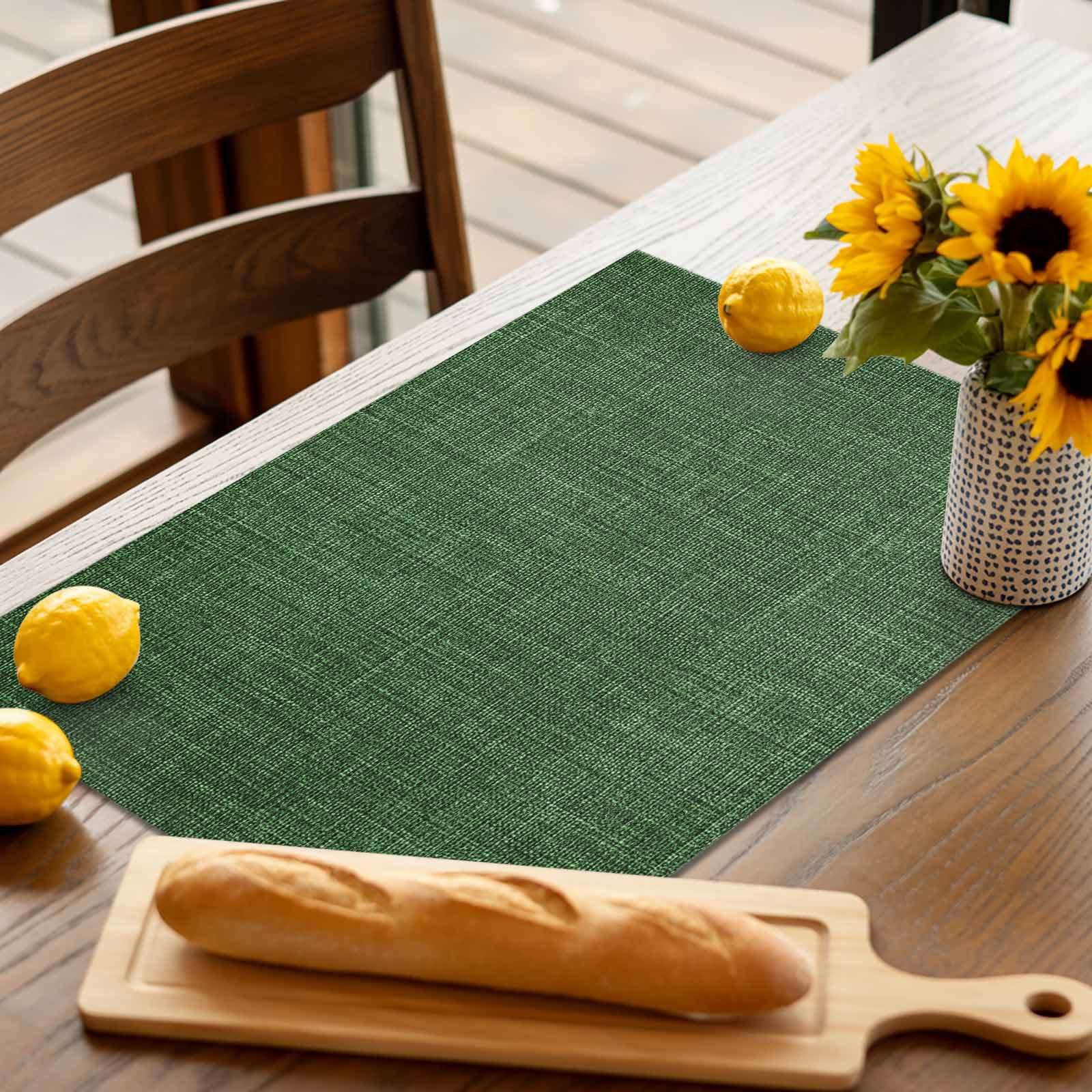 Placemats Set of 4, Green Linen Texture Placemats Set of 4, Vintage Solid Color Tablemats Washable Placemat Table Decoration for Kitchen Table Dinner Party Home Decor Indoor Outdoor 13x19 Inch