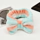 thumbnail image 5 of Juego de 4 bonitas diademas con nudo elástico para limpieza facial, bonitas diademas tipo toalla para maquillaje, ducha, spa, masajes y deportes. LingWen 1327533222563, 5 of 5