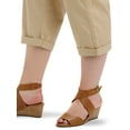 thumbnail image 3 of Lee Women's Plus Size Austin Knit Relaxed Cargo Capri, 3 of 4