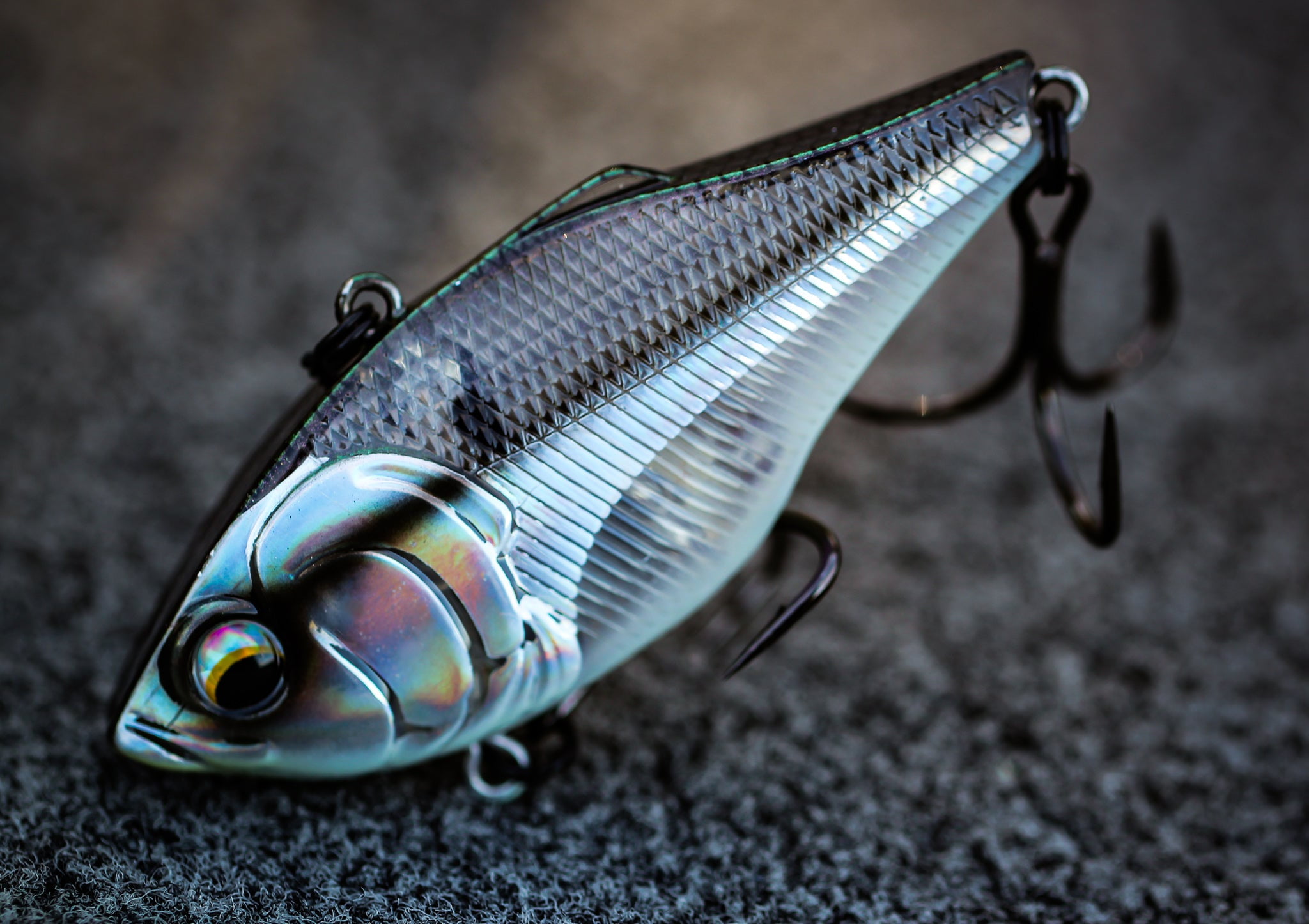 (3 pack) 6th Sense – Quake Series Lipless Crankbait Bass Fishing Lure, Dual Flat-Back Design