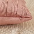 thumbnail image 3 of Nvzi Cojín decorativo, almohadas para cama de 45*45 cm, cojín rojo común con funda de felpa suave y relleno de poliéster, 1 pieza para decoración del hogar, cómodo y elegante. Estilo A., 3 of 5