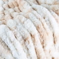 thumbnail image 4 of Manta Lavish Home de piel sintética fruncida de gran tamaño, color crema, 4 of 6