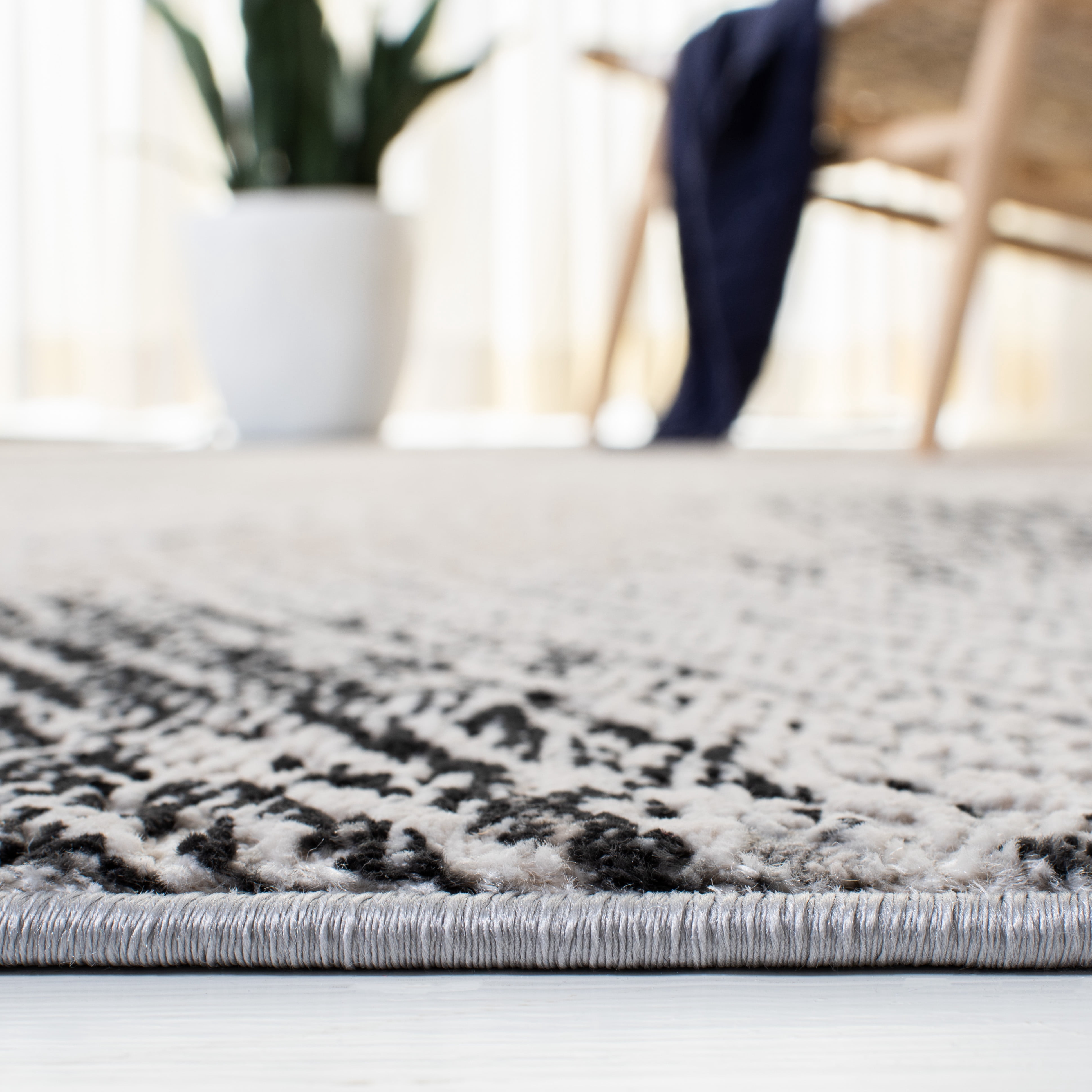 Safavieh Invista Devon Abstract Area Rug, Ivory/Gray, 6'7" x 6'7" Round