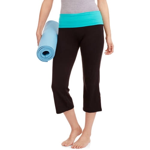 No Boundaries Juniors' Essential Capri Yoga Pants