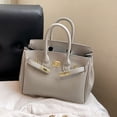 thumbnail image 3 of Bolso de guijarros con textura nupcial para mujer 2024 Otoño e invierno Nueva moda Bolso de platino de mano con cuerpo cruzado y un solo hombro de gran capacidad, 3 of 5