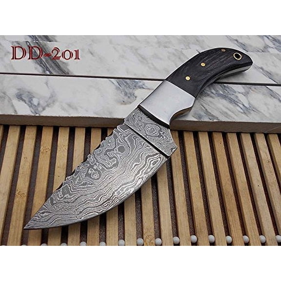 8.25" Long hand forged Twist pattern full tang Damascus steel compact skinning Knife, Micarta wood & bolster scale, Cow hide leather sheath