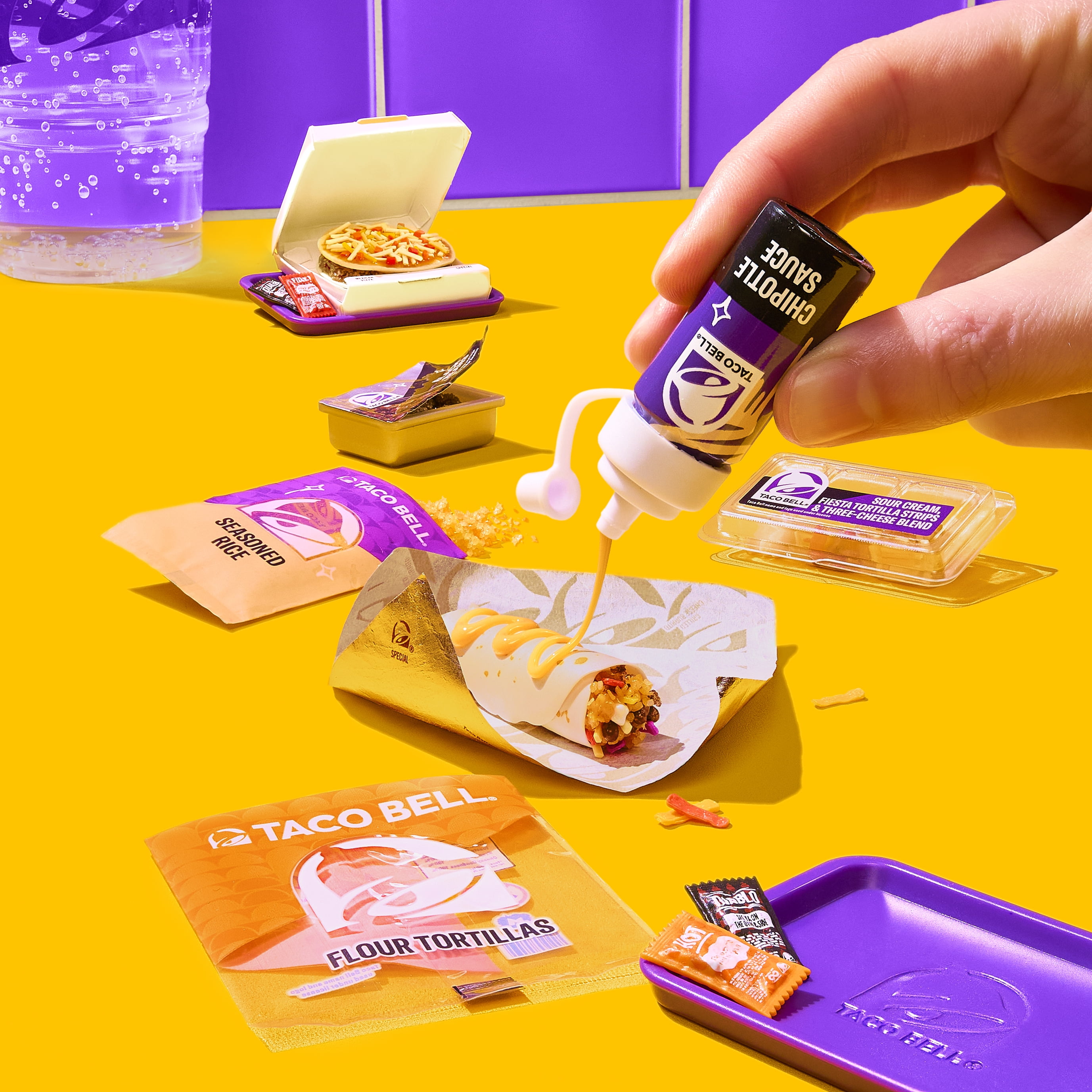 MGA's Miniverse Make It Mini Taco Bell Series 1, Mini Collectibles - Blind Ball, Ages 8+