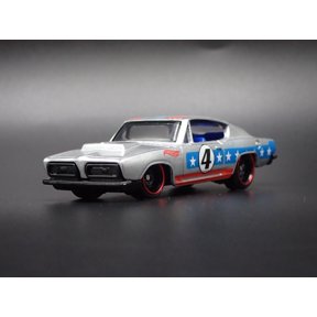(Open Box) 1968 68 PLYMOUTH BARRACUDA CUDA FASTBACK 1/64 SCALE DIORAMA DIECAST MODEL CAR