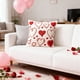 thumbnail image 4 of Funda decorativa de cojín para el corazón de San Valentín 45x45cm • Poliéster rojo • Regalo romántico para parejas • Funda de cojín del sofá • Decoración del hogar, 4 of 6