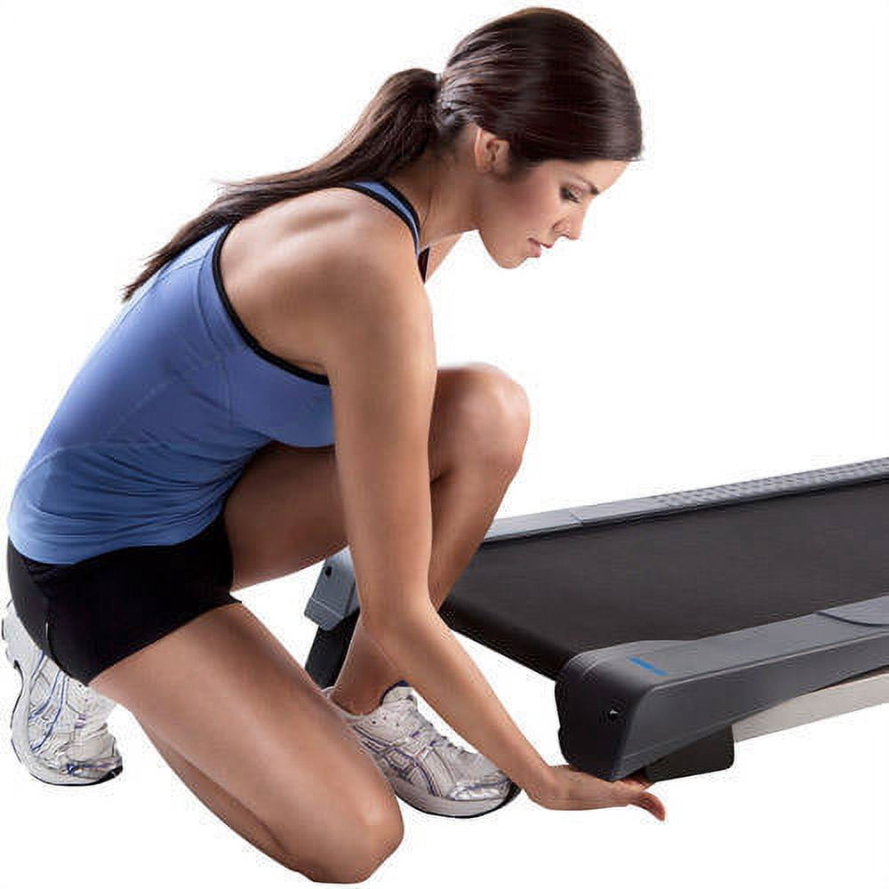 Weslo Cadence R 5.2 Folding Electric Treadmill with Adjustable Incline