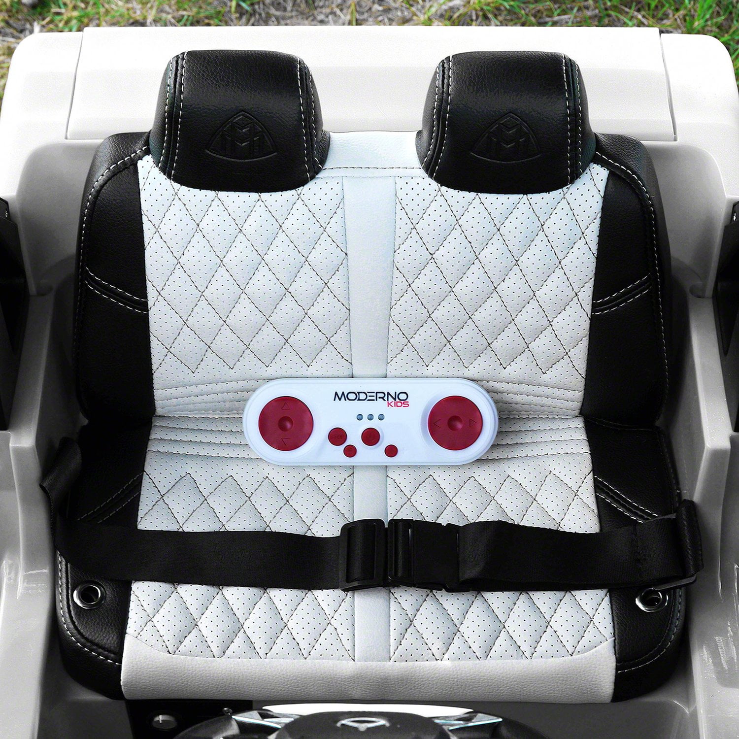 Moderno Kids White 12 V Mercedes Maybach G650 Powered Ride-On