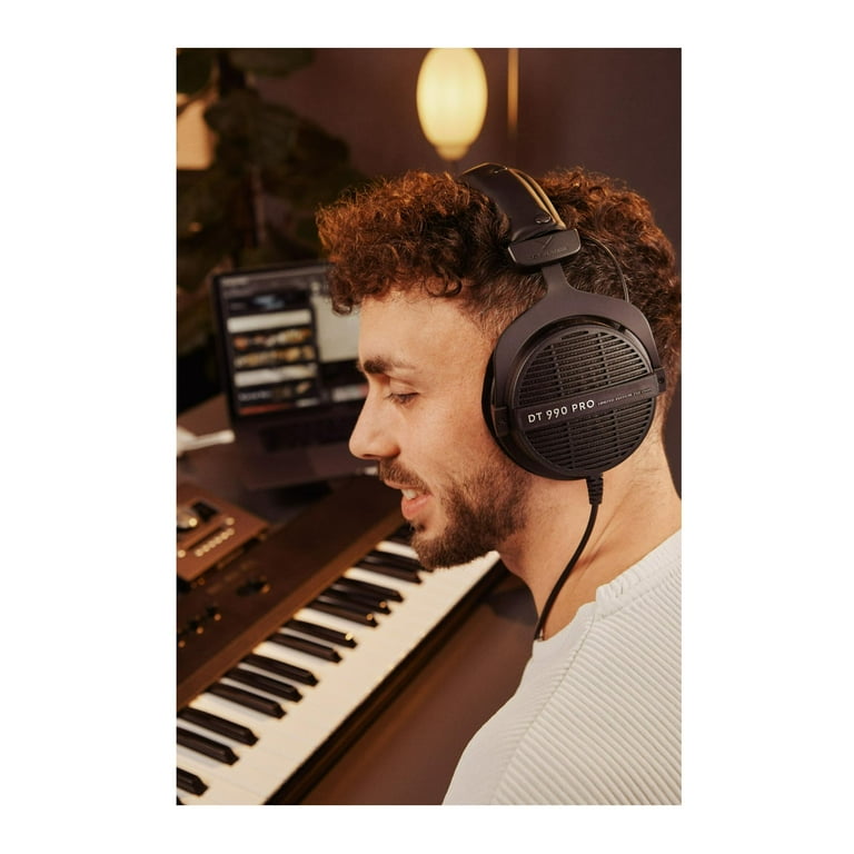  beyerdynamic DT 990 Pro 250 ohm Over-Ear Studio Headphones For  Mixing, Mastering, and Editing : Musical Instruments