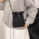 thumbnail image 3 of Bolso bandolera para mujer, con correas de hombro ajustables, portátil, informal, deportivo, con soporte para teléfono móvil, ropa de calle, 3 of 8