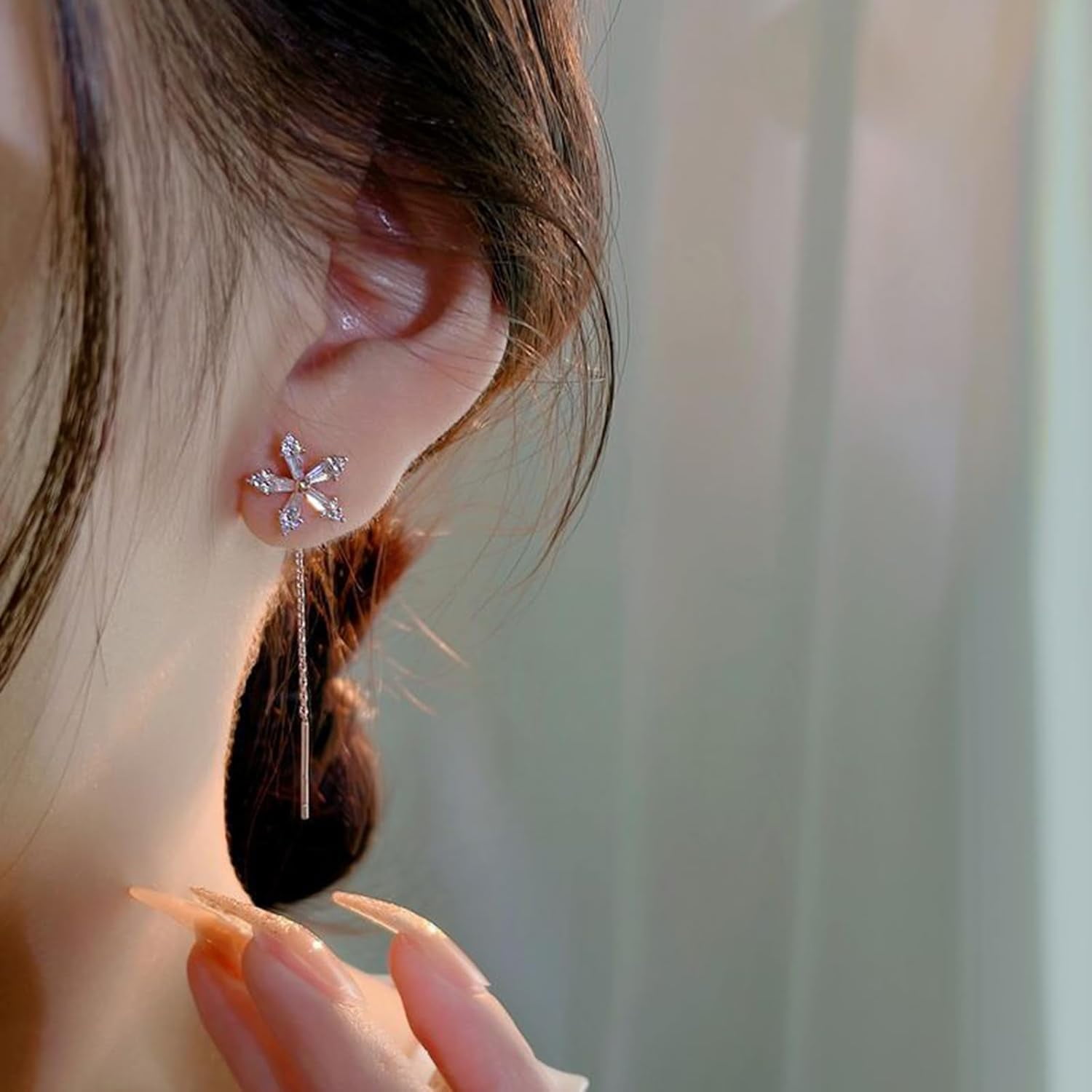 Shiny Diamond Flower Earrings For Women Crystal Flower Tassel Hanging Earrings Sweet Cute Threader Long Chain Earring Jewelry For Women (Shiny Diamond Flower)[Z2476]