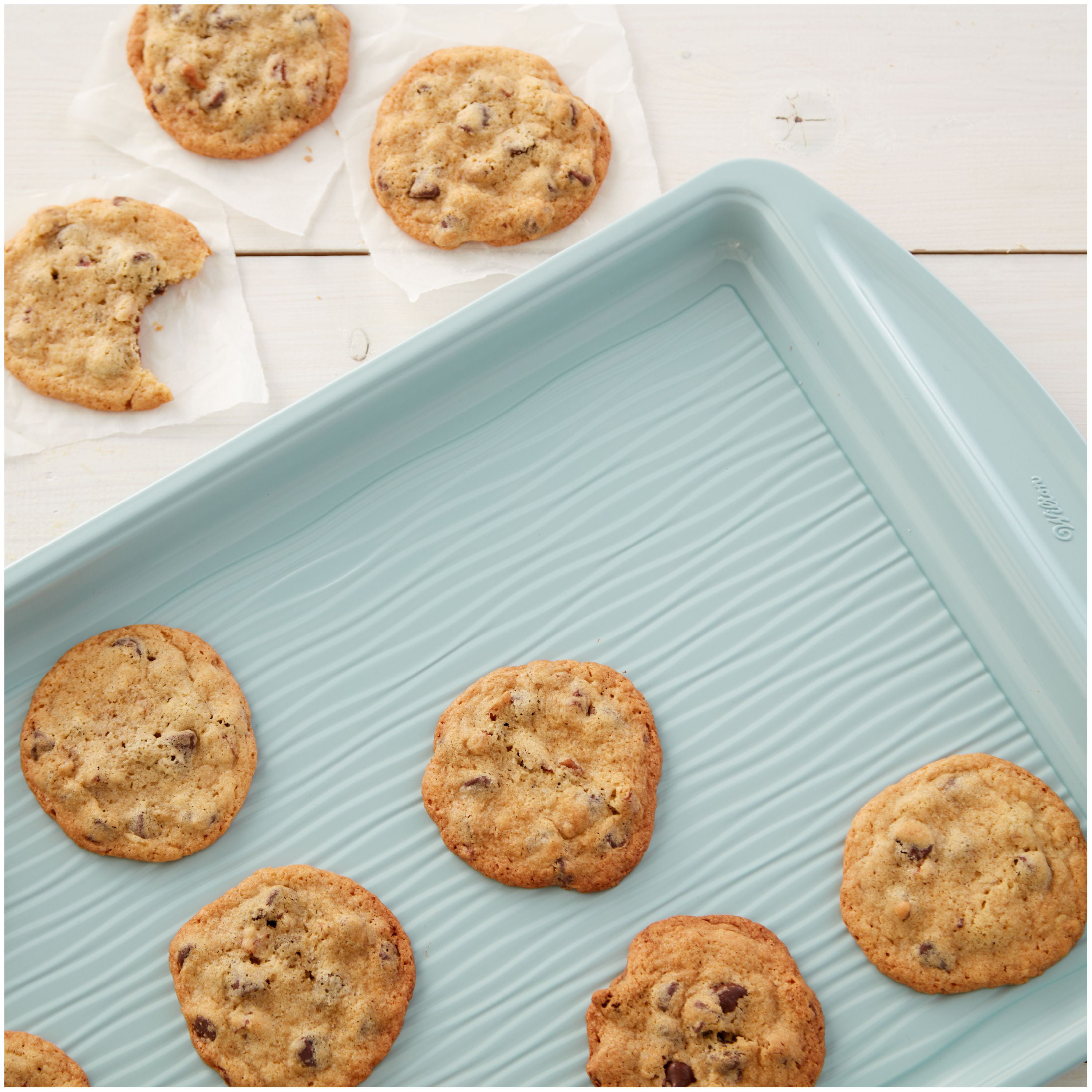 Wilton Recipe Right Medium Cookie Pan