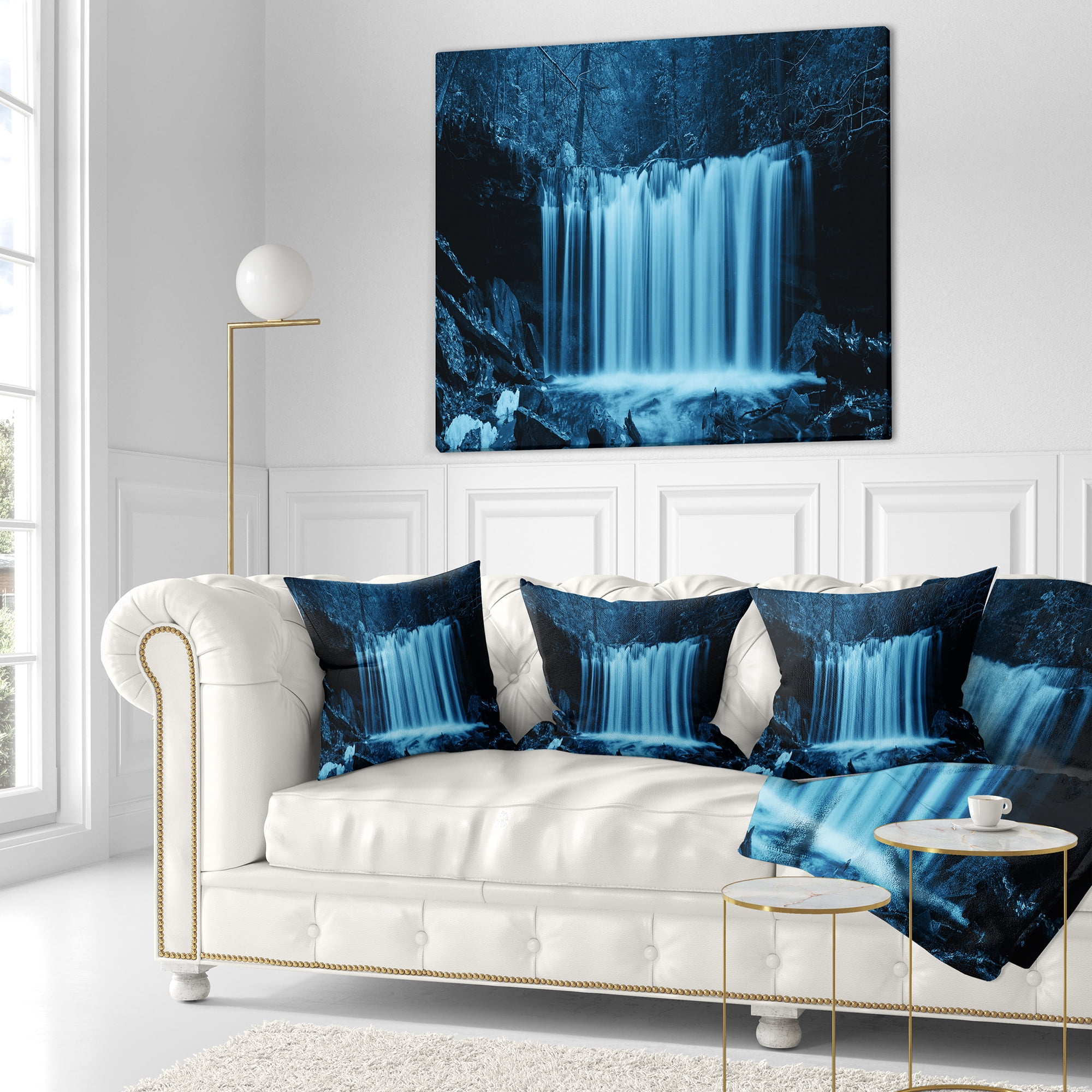 Designart Waterfalls in Wood Black and White - Landscape Printed Throw Pillow - 16x16