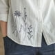 thumbnail image 4 of MHFRRA Camisa de Manga Larga con Bordado Floral para Mujer, Blusa Minimalista Holgada Blanco, 4 of 6