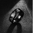 thumbnail image 4 of Anillo UBIUO de la Trifuerza de The Legend of Zelda de 8 mm, correa de acero inoxidable con acabado mate., 4 of 5