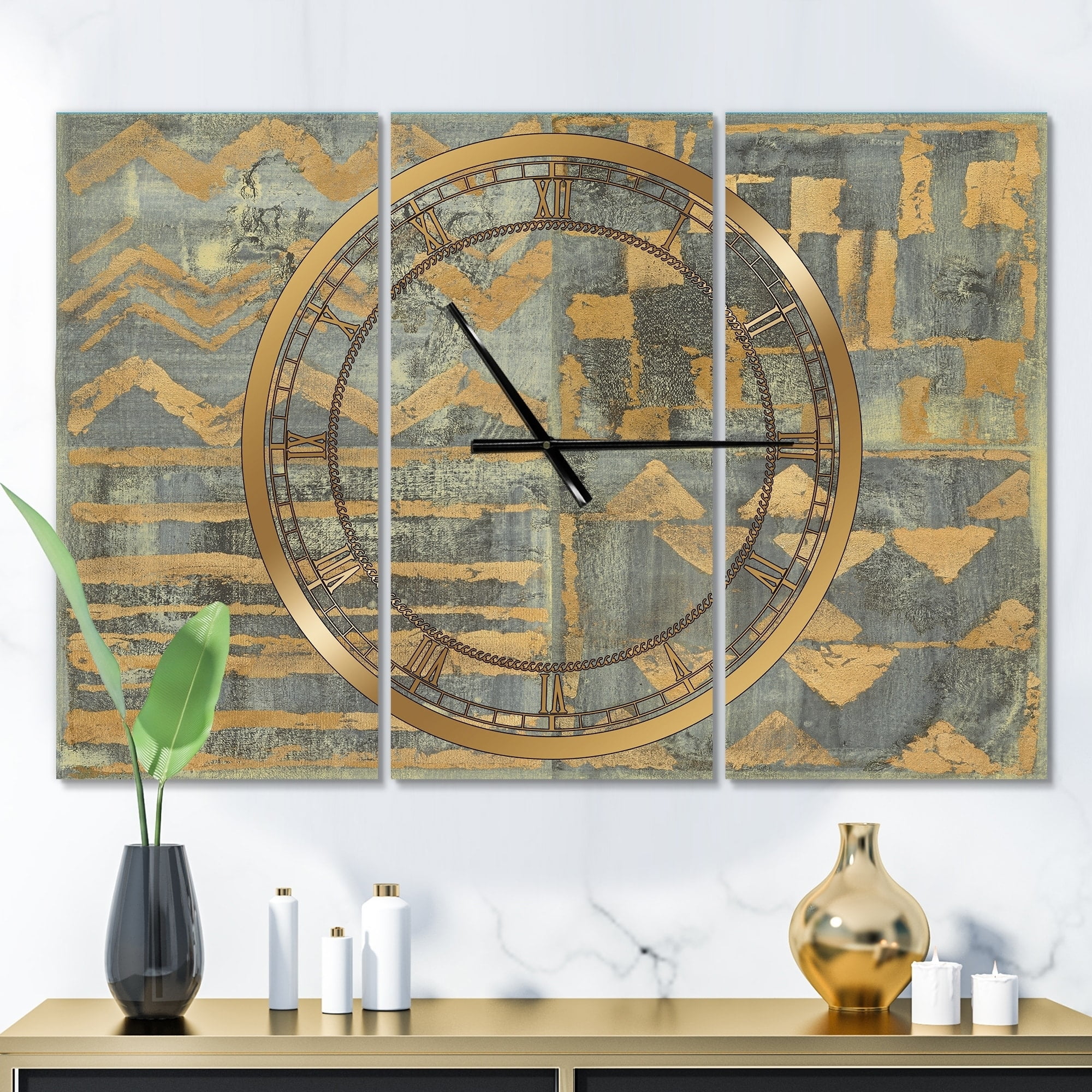 Designart 'Gold Geometric Tapestry III' Modern Wall Clock