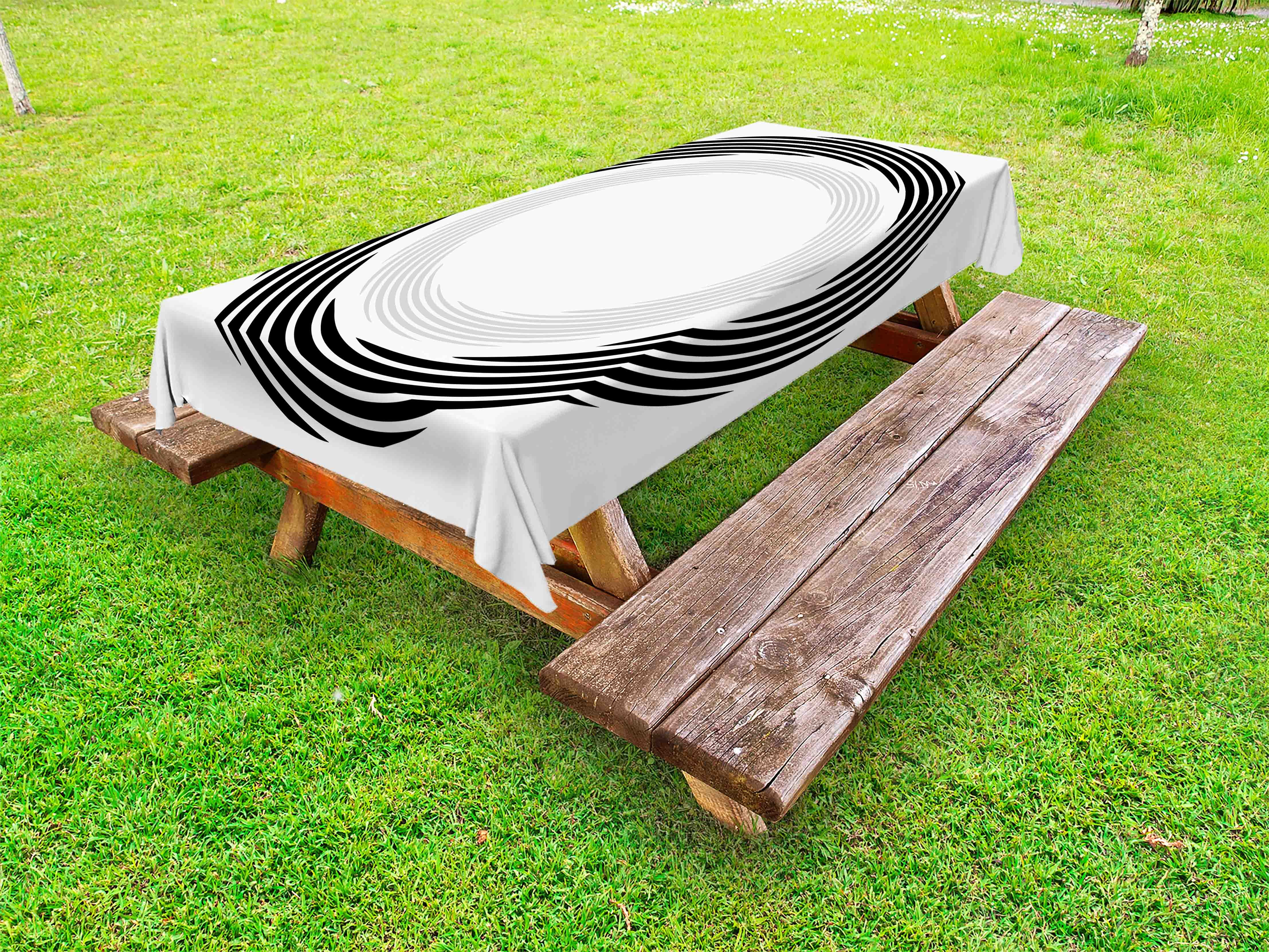 Spires Outdoor Tablecloth, Abstract Circular Element with Interlace ...