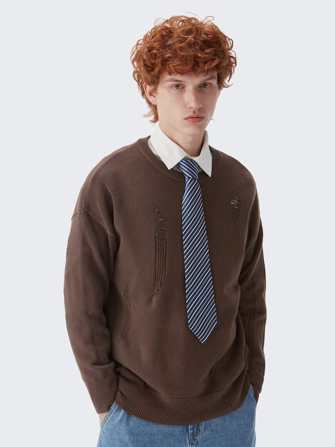 Men Solid Drop Shoulder Ripped Sweater 