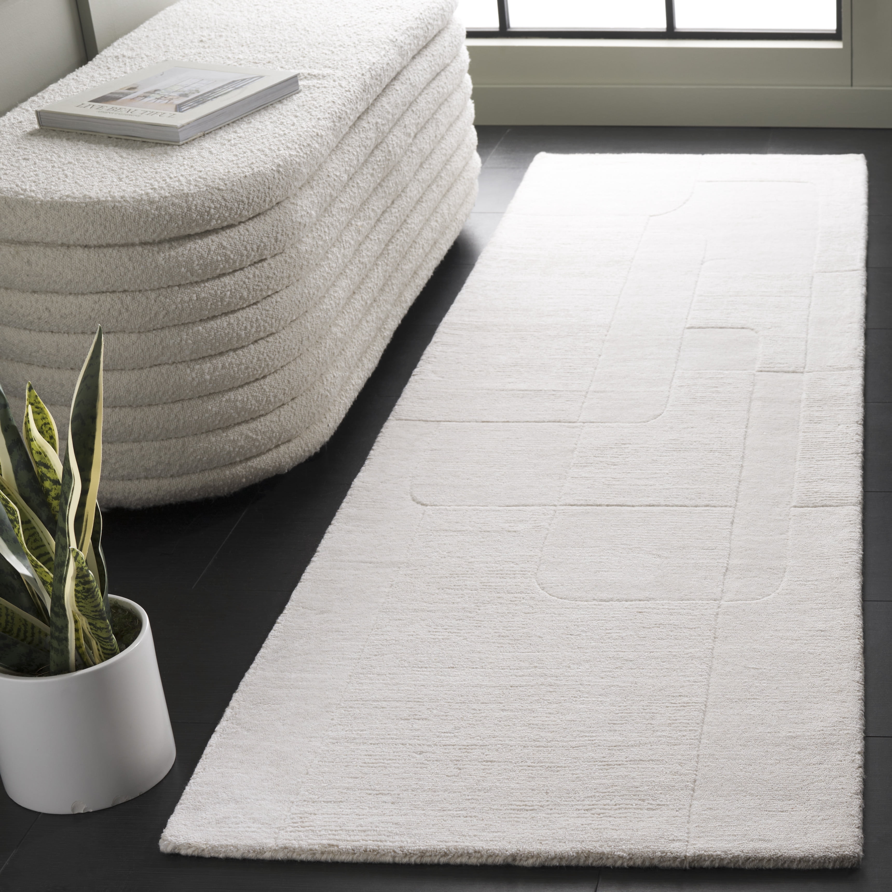SAFAVIEH Mykonos Avaline Solid Runner Rug, Ivory, 2'3" x 8'