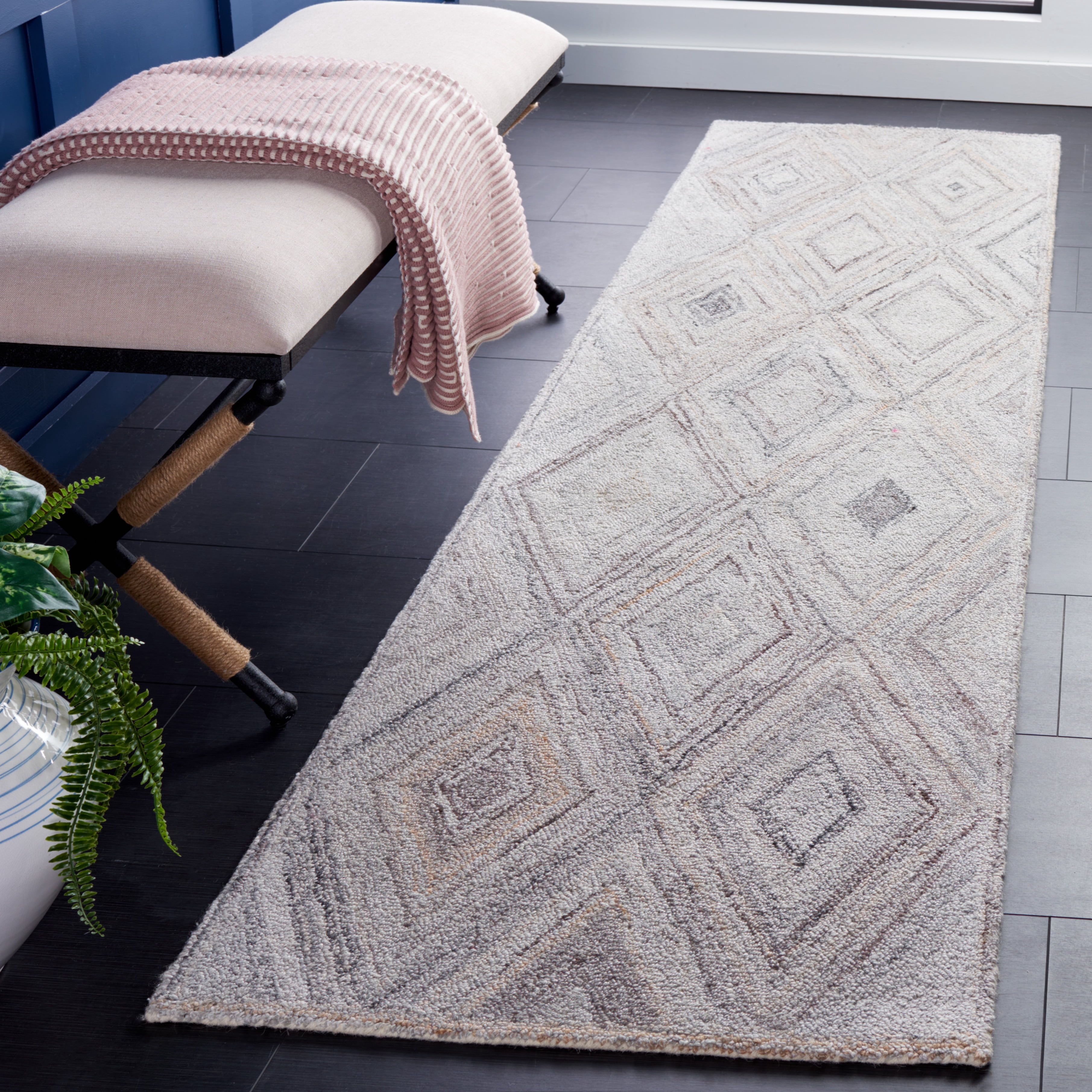 SAFAVIEH Metro Bronte Diamond Runner Rug, Grey/Light Brown, 2'3" x 9'