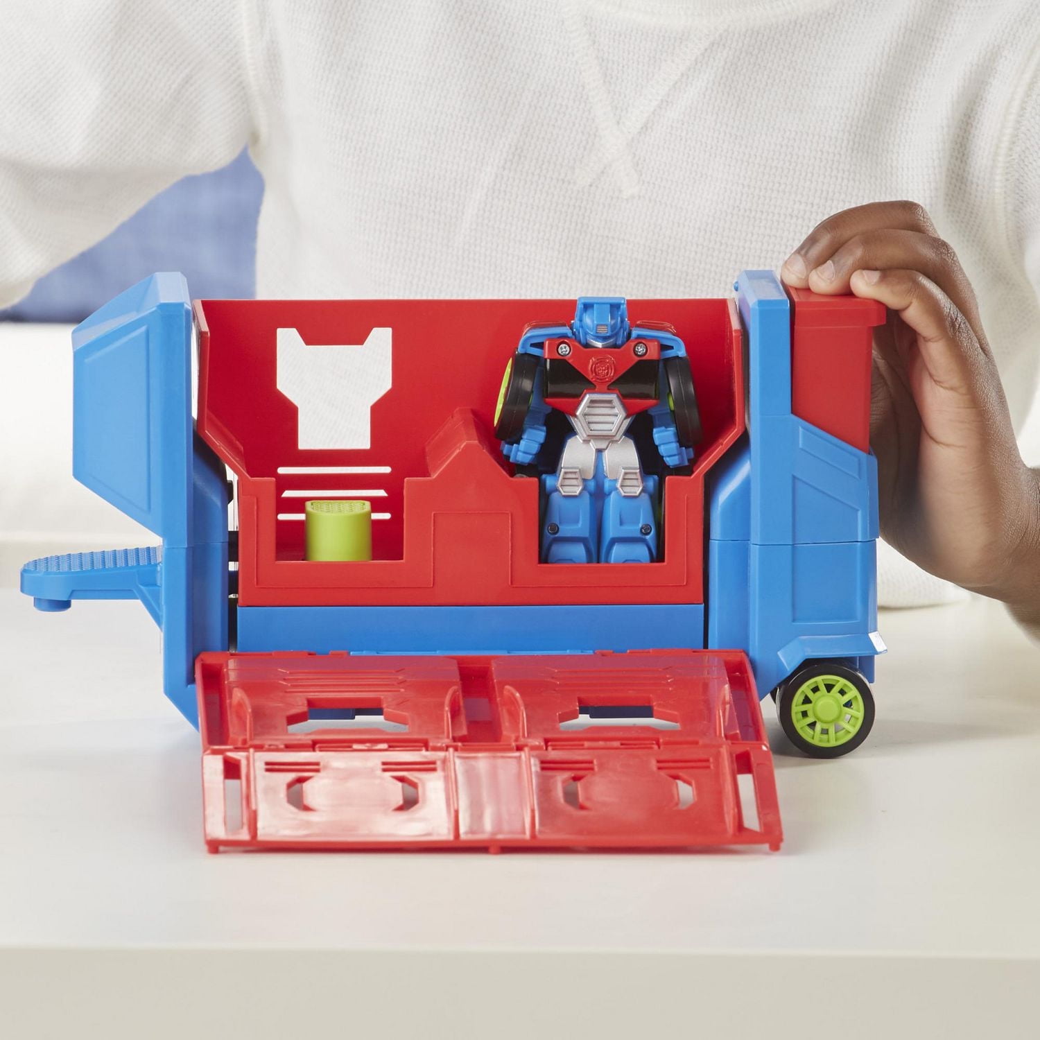 Playskool Heroes Transformers Rescue Bots Academy Flip Racers Optimus Prime Launcher Trailer
