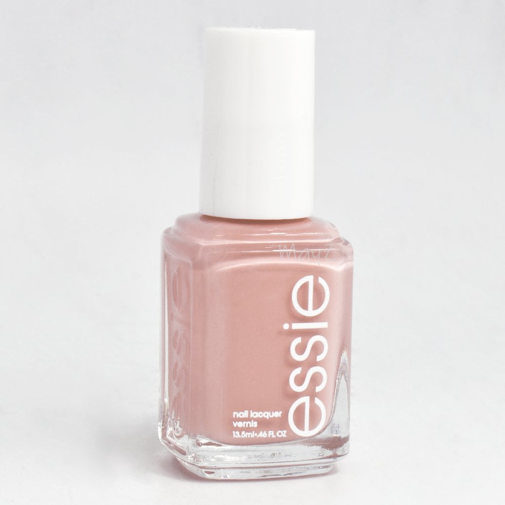 Essie Nail Polish 662 The snuggle is real 0.5oz