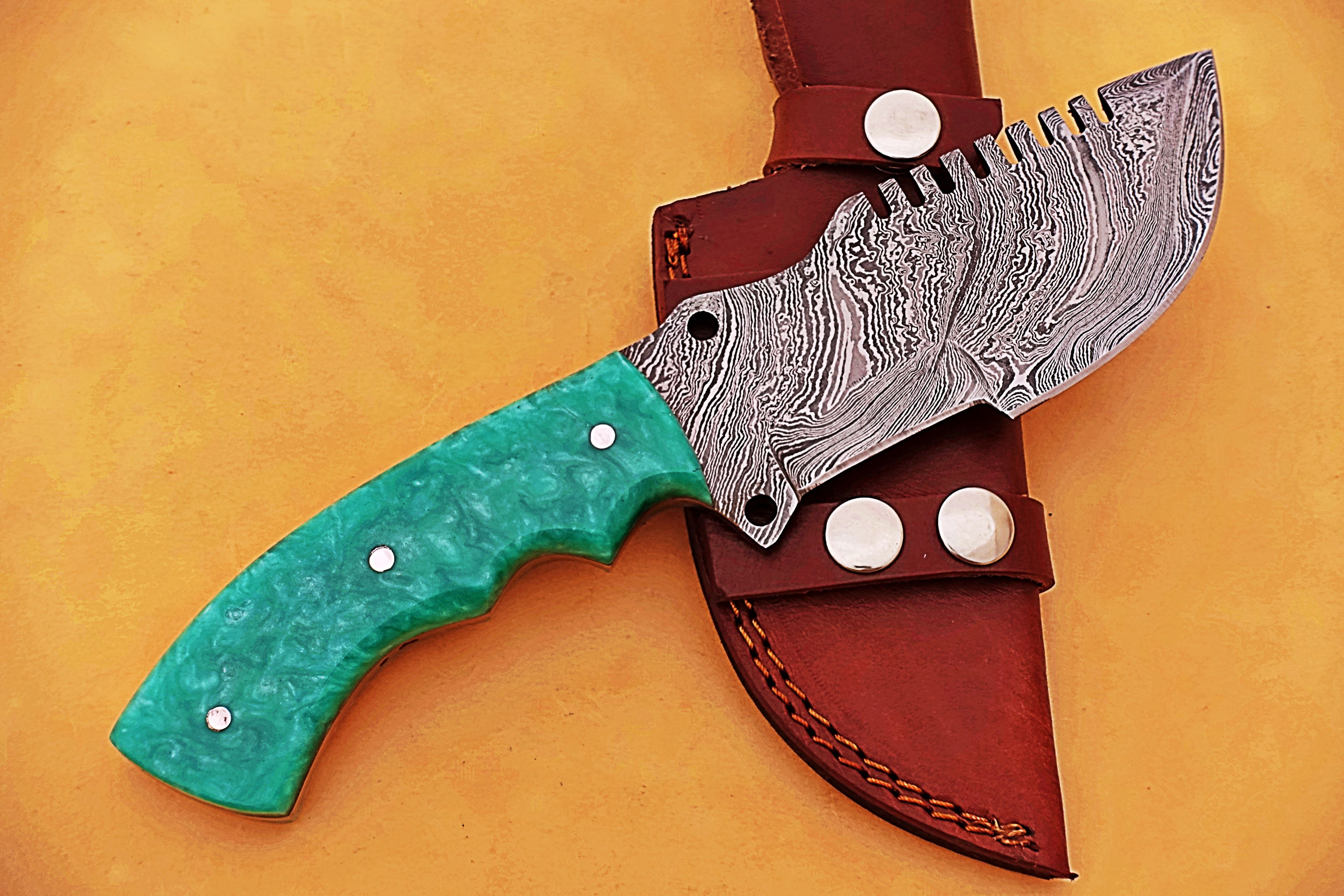 Smart & Sharp Custom Handmade Damascus Steel Hunting Knife/Tracker Knife SS-17352