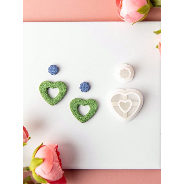 1pcs Lovely Heart Shaped Polymer Clay Cutters Mold Soft Pottery DIY Earring Jewelry Pendant Making Cutting Tools