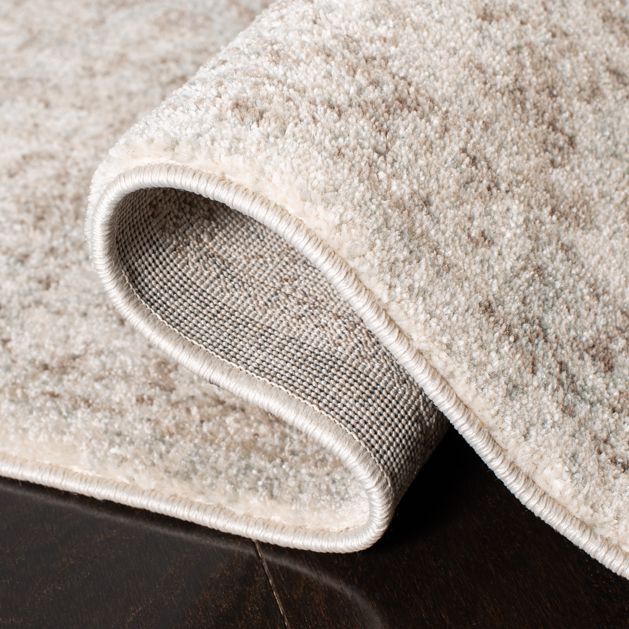 SAFAVIEH Area Rug 8x10 - Evoke Collection - Large - Traditional Design, Ivory & Taupe, Non-Shedding & Easy Cleaning, Ideal for Living Room, Bedroom, Dining Space