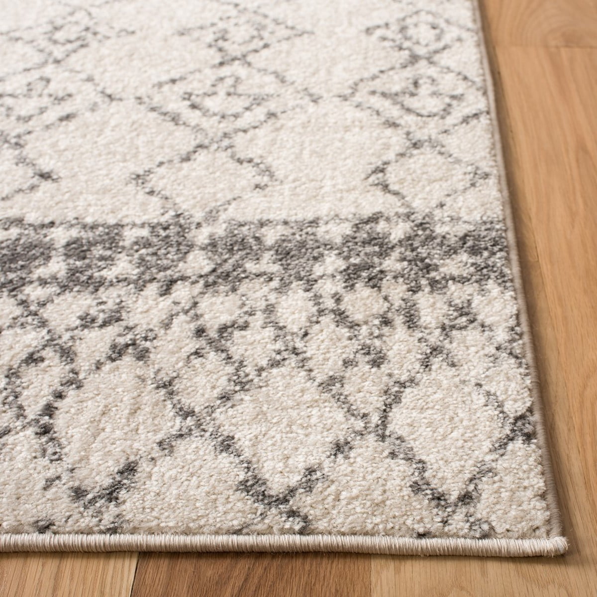 SAFAVIEH Tulum Coriander Moroccan Geometric Area Rug, 10' x 10' Square, Ivory/Grey